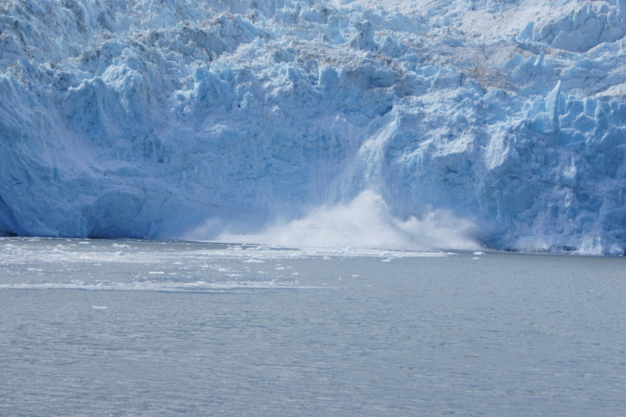 Calving on Aialik Glacier