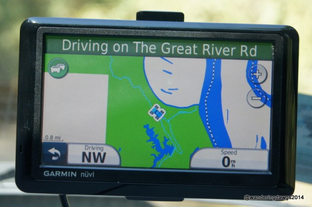 Driving on the Great River Road