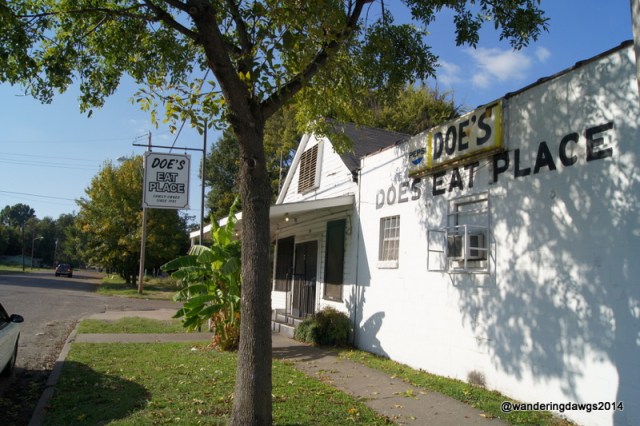 Doe's Eat Place, Greenville, MS