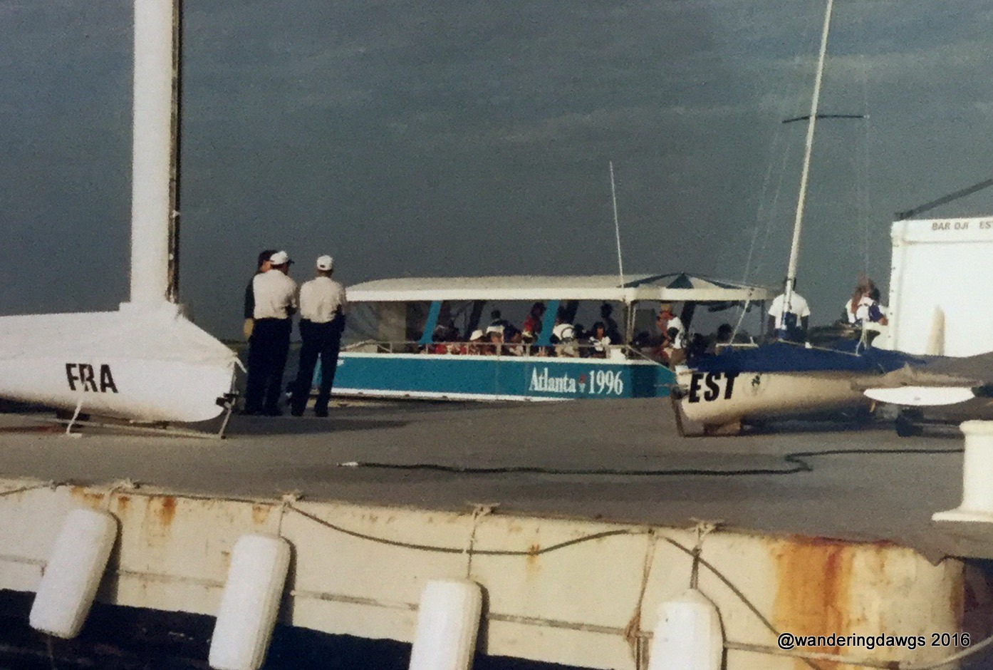 Volunteers arriving by shuttle at the day marina