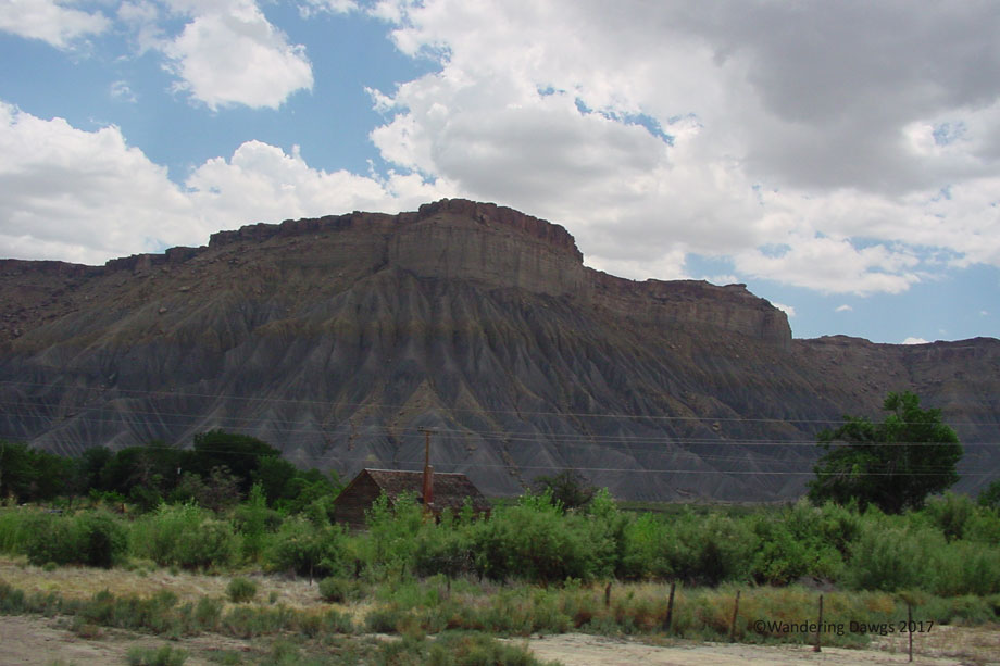 20060801Driving-on-24-Luna-Mesa-3