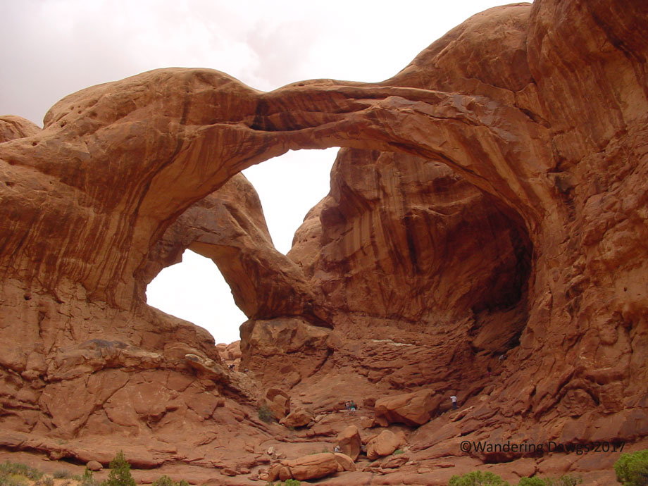 20060804Landscape-Arch-Hike-(37)Double-Arch