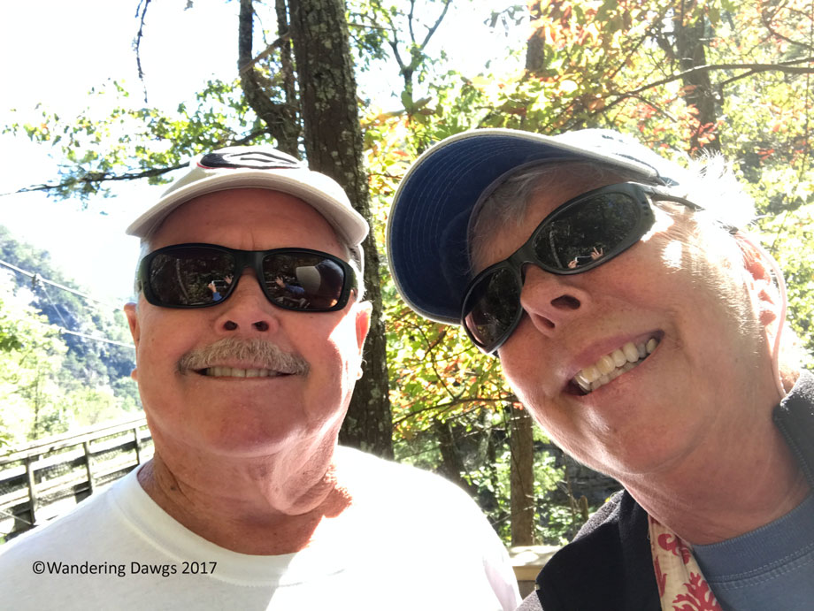 20171019Tallulah-Gorge-Suspension-Bridge-Selfie-(1)