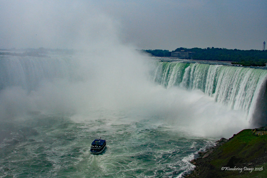 Juxtaposition big and small