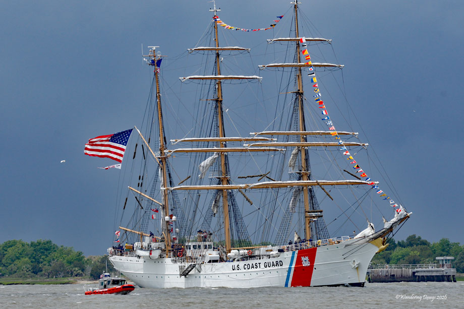 Juxtaposition big and small